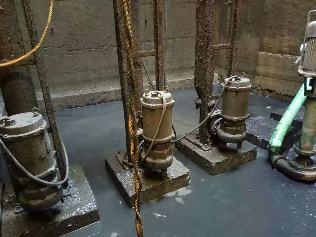 瑞昌污水池清理